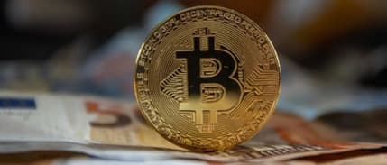 Bitcoin fiyatı 27 bin doları aştı