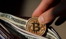 Bitcoin rekor kırmaya devam ediyor