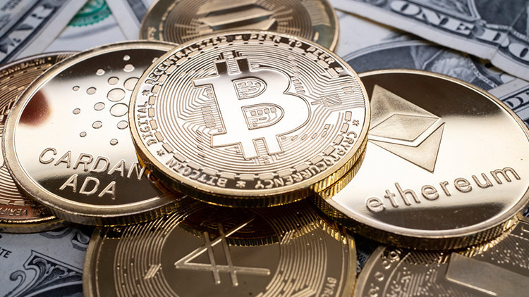 Bitcoin teknoloji hisselerindeki toparlanmayla 65 bin doları aştı