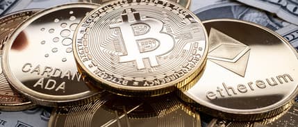 Bitcoin teknoloji hisselerindeki toparlanmayla 65 bin doları aştı