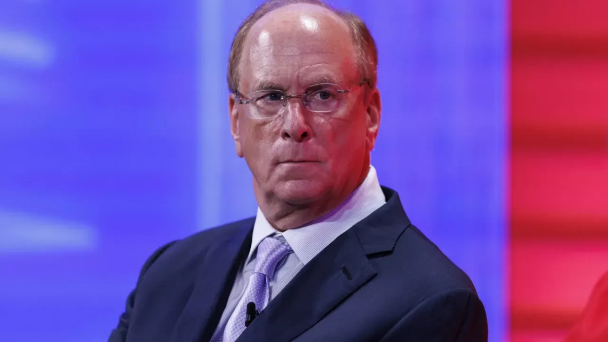 Blackrock CEO'su Larry Fink'ten resesyon uyarısı