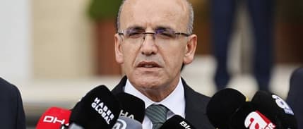 Bloomberg: Mehmet Şimşek, 'ortodoks politikalara kademeli geçiş' mesajı verdi