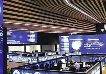 BIST 100 haftayı yeşilde tamamladı: Bankacılık gerilerken holdingler yükseldi