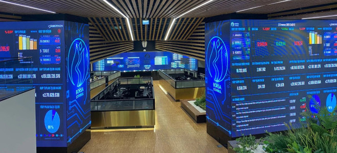 Borsa haftanın son işlem gününe rekorla başladı