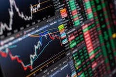 Borsa haftaya hafif yükselişle başladı