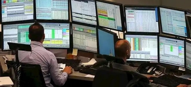 Borsa yeni güne yükselişle başladı: Açılışta öne çıkan sektörler neler oldu?