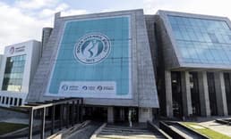 Borsa yeni haftaya rekorla başladı