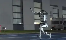 Borsada robot rüzgarı: Çinli şirketin hisseleri ilk günden altı katına çıktı