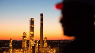 Brent Petrol 77 Doların, Batı Teksas Petrolü 71 Doların Üstünde