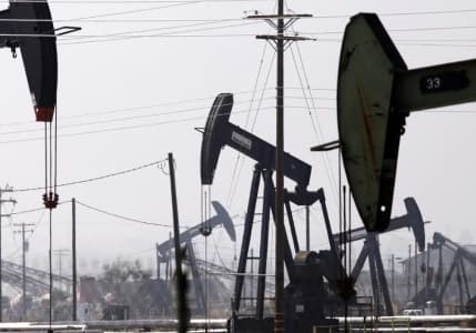 Brent petrol ayın en yüksek seviyesinden geriledi