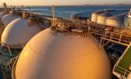 Brent petrol fiyatları iki haftanın en yüksek seviyesine ulaştıktan sonra geri çekildi