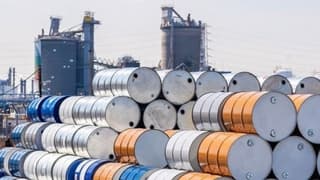 Brent petrol güçlü bir haftalık kapanışa doğru ilerliyor