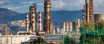 Brent petrol Çin'in talep belirsizliği ve yaklaşan Fed toplantısının etkisiyle düşüşte