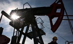 Brent petrolün varili 55,83 dolar
