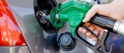 8 kuruşluk benzin zammı iptal edildi