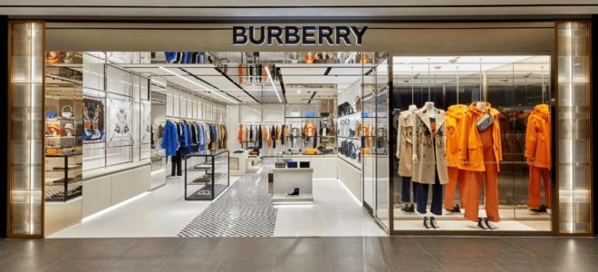 Burberry 1700 çalışanını işten çıkarmaya hazırlanıyor