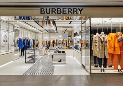 Burberry 1700 çalışanını işten çıkarmaya hazırlanıyor