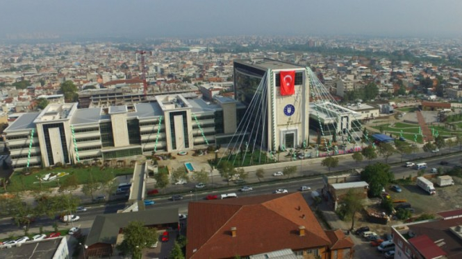 Bursa Büyükşehir Belediyesi AK Parti'ye geçti
