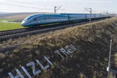 Bursa ile Ankara ve İstanbul arası 2 saat 15 dakikaya düşüyor