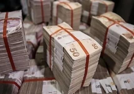 Bütçede 2023'te 1,37 trilyon liralık açık