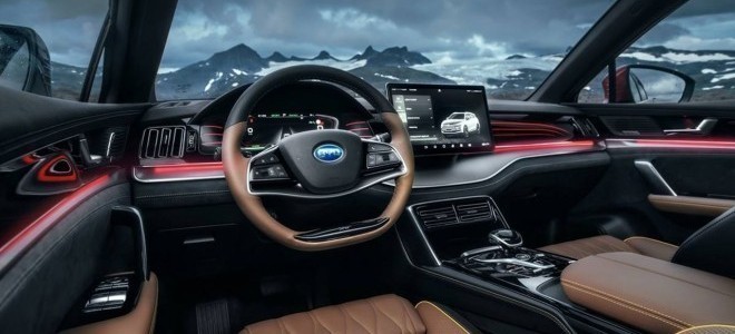 BYD'nin SEAL U DM-i modeli yeni versiyonuyla mayısta Türkiye'de