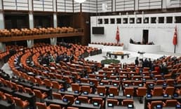 Çalışan emekliye 5 bin liralık ikramiye Meclis'ten geçti