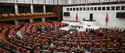 Çalışan emekliye 5 bin liralık ikramiye Meclis'ten geçti