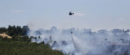 Çanakkale’de tarım arazisinde başlayan yangın ormana sıçradı: Boğaz trafiği kapatıldı