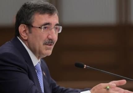 Cevdet Yılmaz: Enflasyon yatırım ile düşecek