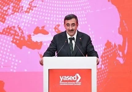 Cevdet Yılmaz: Türkiye'ye yatırım yapanlar kazanır