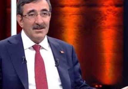 Cevdet Yılmaz: Vergide mevcut yapıyı tartışmalıyız
