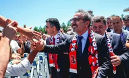 Chobani CEO'su Hamdi Ulukaya'dan Erzincanspor'a destek