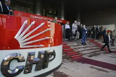 CHP'de 9 vekilin ihracı istendi