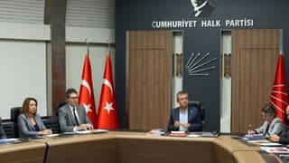 CHP'de asgari ücret gündemiyle olağanüstü toplantı