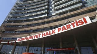 CHP İstanbul yönetimi görevden alındı