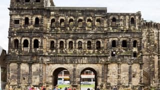 Çin'in Hediyesi Karl Marx Heykeli Almanya Trier'e Dikildi