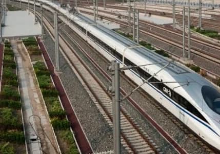 Çin, saatte 450 km hıza ulaşabilen yeni nesil trenin testlerini tamamlamayı planlıyor