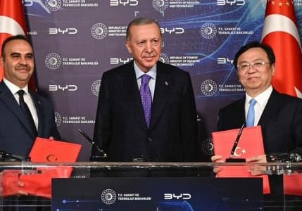 Çinli otomobil devi BYD ile imzalar atıldı: 5 bin kişiye istihdam sağlanacak