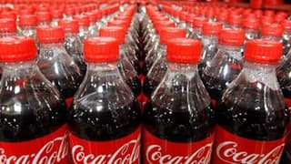 Coca Cola uyardı: Trump’ın politikaları plastik şişe kullanımını artırabilir