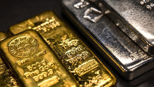 Commerzbank'tan yıl sonuna yönelik altın ve gümüş tahmini