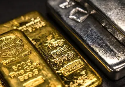 Commerzbank'tan yıl sonuna yönelik altın ve gümüş tahmini