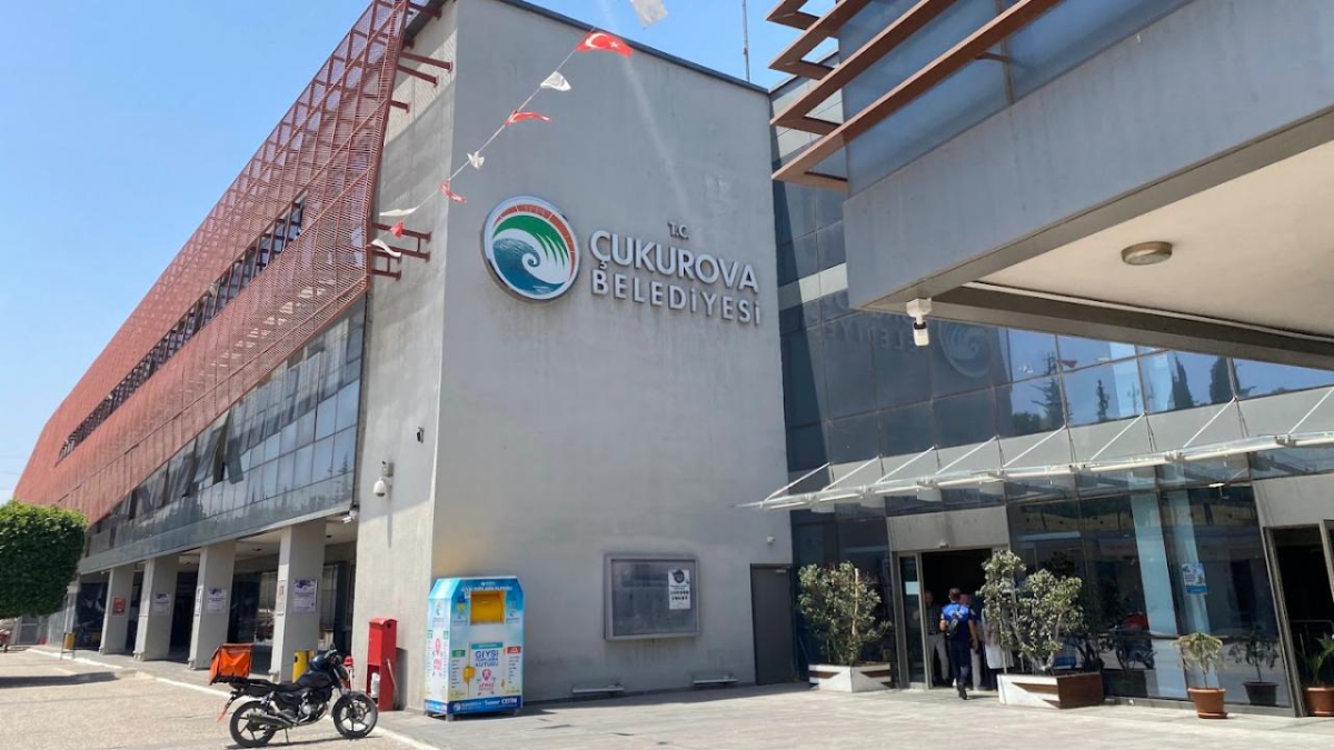 Çukurova Belediyesine yolsuzluk ve rüşvet operasyonu