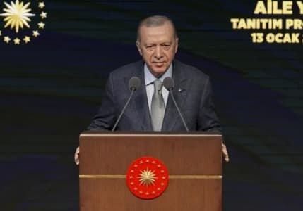 Cumhurbaşkanı Erdoğan açıkladı: Yeni doğacak çocuklara verilecek yardım miktarı belli oldu