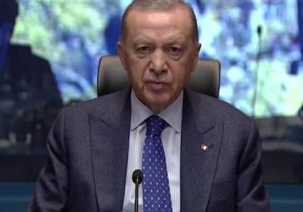 Erdoğan: Hasarlı binalardan uzak durulmalı