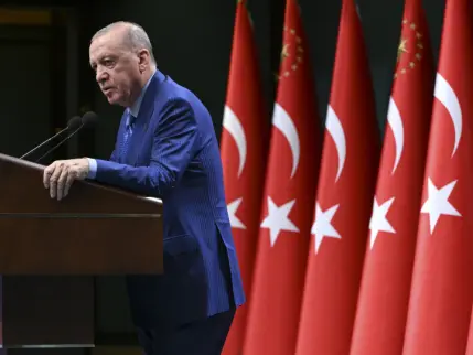 Cumhurbaşkanı Erdoğan Ankara'da ekonomi yönetimini topluyor