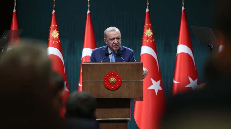Cumhurbaşkanı Erdoğan'dan mutlak butlan yorumu: CHP'deki tartışmaların içinde yokuz