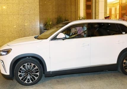 Erdoğan, Suudi Arabistan Veliaht Prensi Selman'a Togg hediye etti