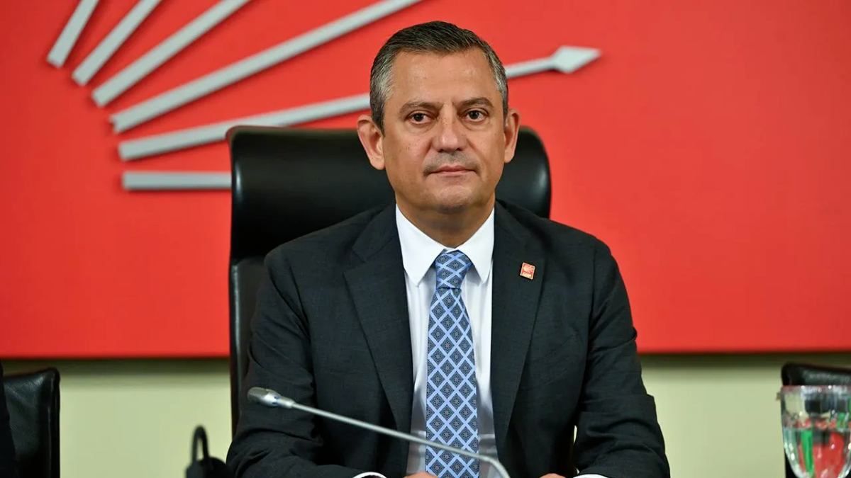 Cumhurbaşkanı Erdoğan’ın avukatı açıkladı: Özgür Özel’e 300 bin TL tazminat cezası verildi