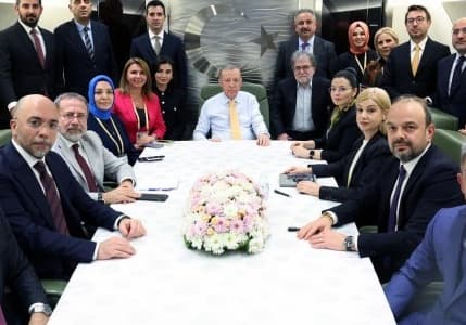 Cumhurbaşkanı Erdoğan: Irak ve Suriye ile ticari ilişkilerimizi yoğunlaştıracağız