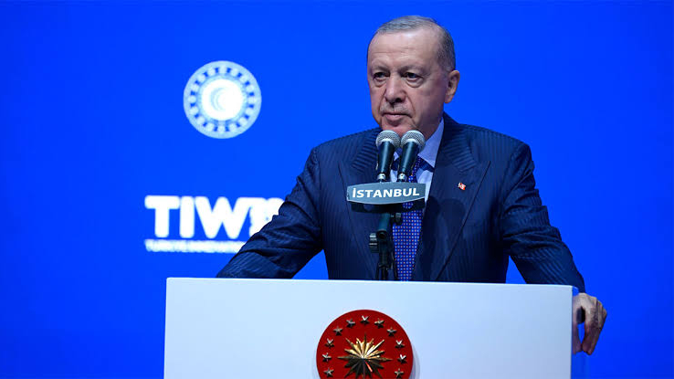 Cumhurbaşkanı Erdoğan: Piyasa düzenbazlıklarıyla parasını katlayanlara bedelini mutlaka ödeteceğiz